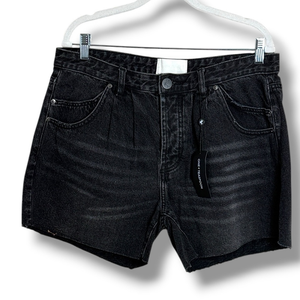 NWT One Teaspoon Black Relaxed Shaker Short Size 31